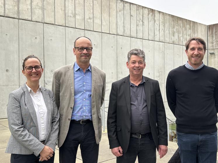 Les FDSEA du Calvados et de la Manche s'unissent pour accueillir le 80e congrès de la FNSEA en 2026 avec entre autres Nadège Mahé, vice-présidente de la FDSEA 50, Xavier Haye, président de la FDSEA 14, Jean-Michel Hamel, président de la FDSEA 50 et Guillaume Férey, secrétaire général de la FDSEA 14.