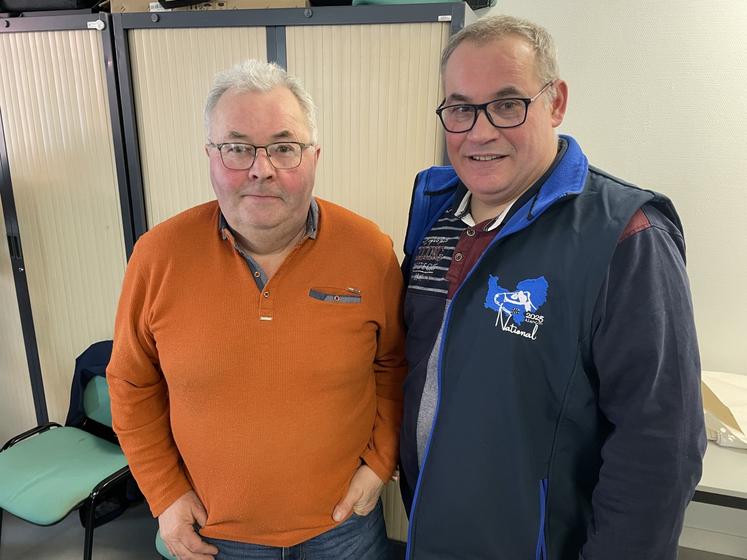 "Nous avons réussi à trouver l'argent, on paye toutes les factures grâce aux partenaires", remercie chaleureusement Laurent Roche, au côté de Thierry Chanu lors de la dernière assemblée de PH Normandie.