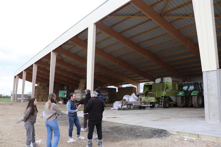 L'éleveur a investi dans le solaire.