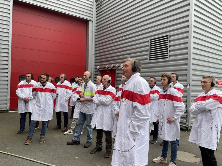 Des visites sont accessibles au grand public tous les jeudis soir, sur inscription (attention les délais sont conséquents), dans une logique de "transparence totale".