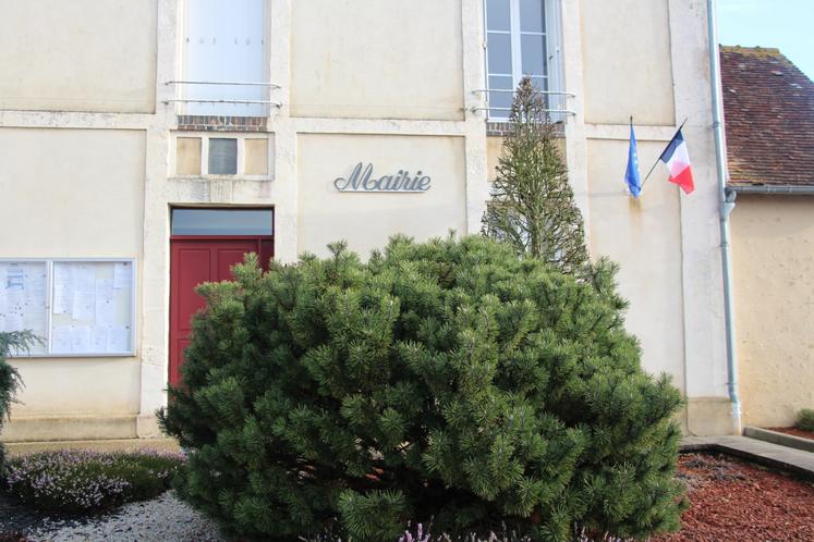 Mairie de Sainte-Scolasse-sur-Sarthe.