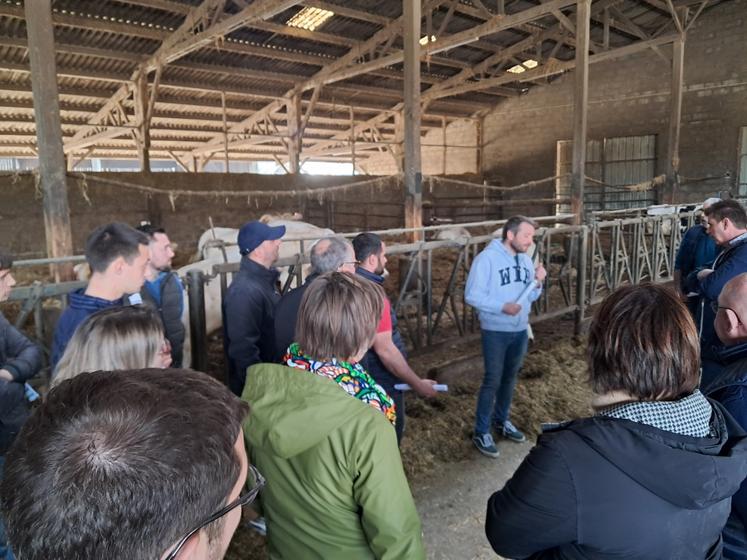 "Faire vivre les collectifs, c'est toujours compliqué. Il ne faut pas se démobiliser quand il y a un peu moins de monde", déclare Clément Lebrun. D'où des rencontres en vrai pour faire vivre le groupe.