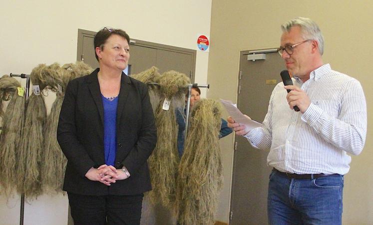 Patrice Pagny a rendu un hommage à Aline Michel qui fera valoir ses droits à la retraite en juin. "Une figure incontournable et la mémoire vivante de la coopérative".