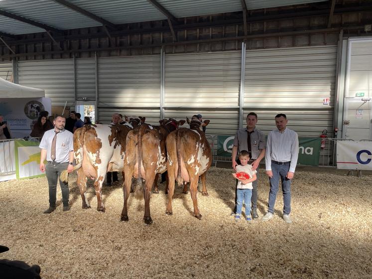 Côté Normandes, le Gaec Gosset a su tirer son épingle du jeu avec le prix des trois meilleures mamelles.
