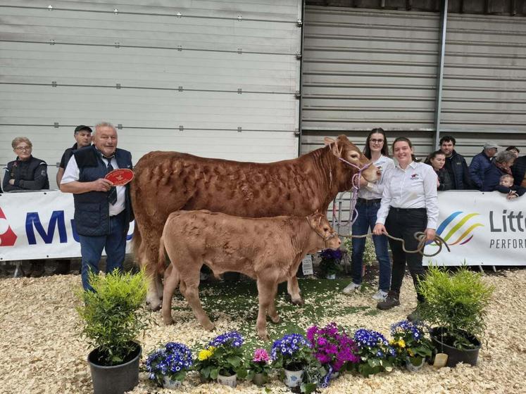 Bravo également à l'EARL Aubert père et fils qui se voit repartir avec le titre de championne femelle adulte avec Uganda A, fille de Neptune x Laval.A.