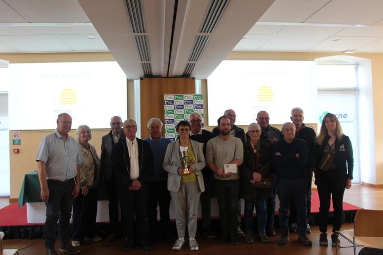 Les lauréats du concours des comices de 2025 dans les catégories "bovins reproducteurs" et "activités rurales développées".