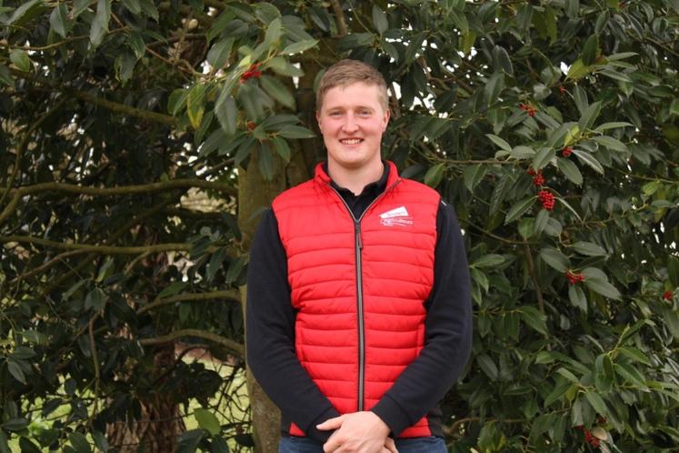 Edouard Cuquemelle est en passe de s'installer sur la ferme familiale. Il est depuis deux semaines vice-président des JA Normandie en charge du dossier de l'installation.