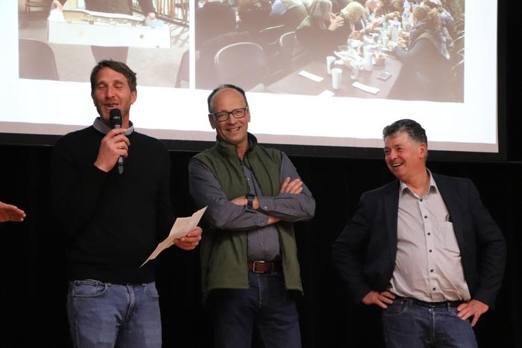 Guillaume Férey, Xavier Hay et Jean-Michel Hamel (Nadège Mahé ne pouvant être là) ont tenu à remercier personnellement les bénévoles, lors de la soirée organisée en leur honneur, mardi 14 avril.