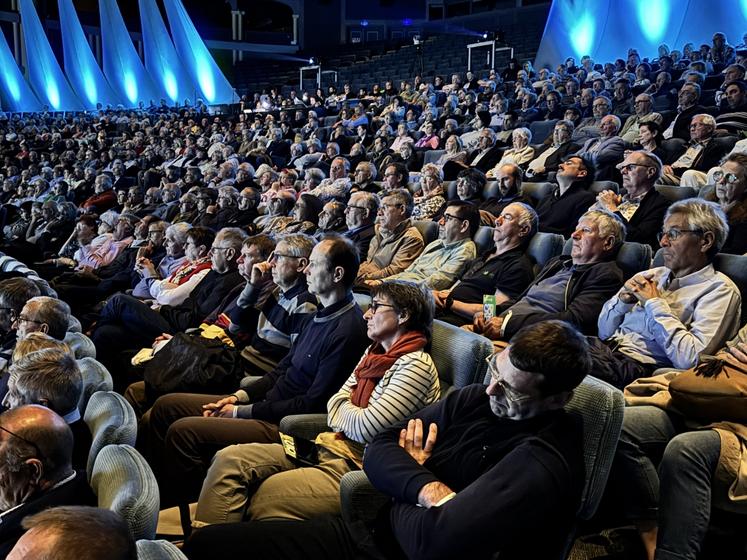Plus de 700 personnes ont participé à l'assemblée générale du 30 avril.
