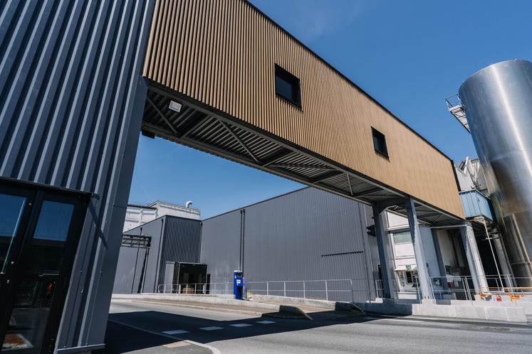 Une unité de production a été créée dans l'usine pour produire le cream cheese Fleur de Normandie