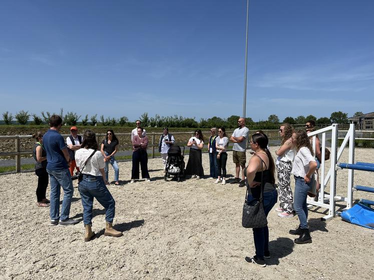 Adrien Debarge est gérant des Écuries du Merisier à Cormolain. Il a témoigné de son parcours à l'installation auprès de porteurs de projets lors d'un après-midi organisé par le Conseil des chevaux de Normandie le 22 mai dernier.