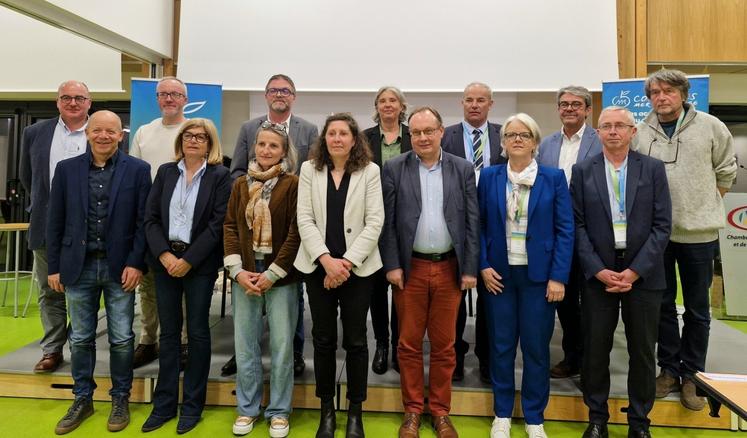 La nouvelle présidente s'entoure de 13 vice-présidents.