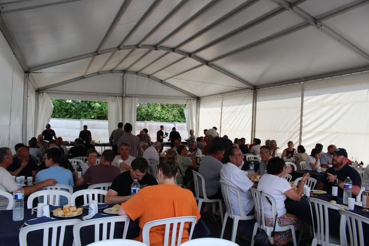 Clients, partenaires et collaborateurs se sont retrouvés à Briouze pour célébrer les 60 ans des Constructions Boulay, vendredi 19 juin.