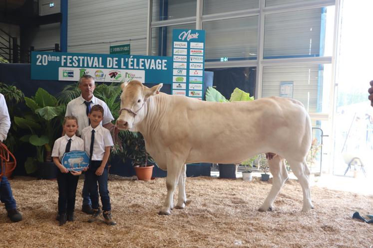Bravo au Gaec Debon, sacré meilleur élevage 2026.