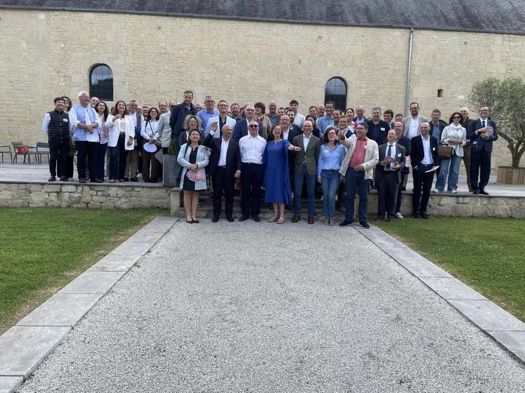 "Le lin européen est un atout, il faut en avoir conscience", décrit Lucie Morgand, présidente de l'AGPL, dont l'assemblée générale s'est tenue en Normandie en juin 2026.