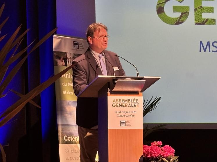 Philippe Gosselin, député de la Manche apporte son soutien à la MSA Cotes Normandes