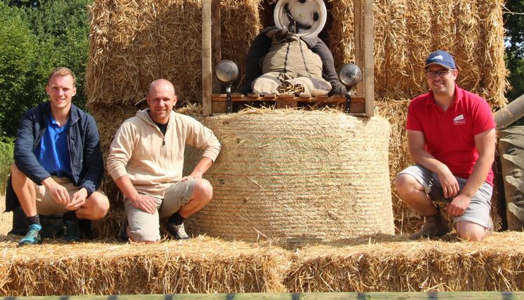 Romain Davy, Cédric Dréano, président du canton de Messei, et Romain Denis, ont participé à l'organisation de la Fête de la terre qui se déroulera à Saires-la-Verrerie, le week-end du 29 et 30 août. Cette année, ils sont particulièrement fiers d'accueillir les festivités sur leur canton.