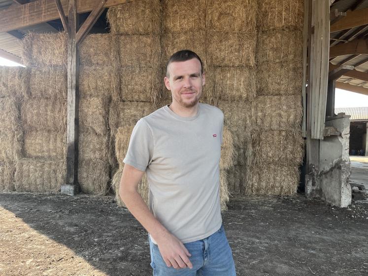 Romain Potier saisit le changement d'époque avec la nouvelle génération d'agriculteur : il lance un abonnement paille.