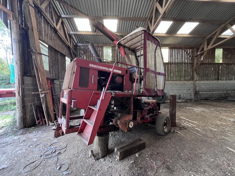 Ensileuse Hesston 7420.