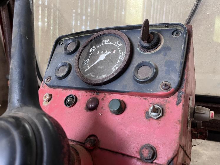 Cockpit ensileuse Hesston.