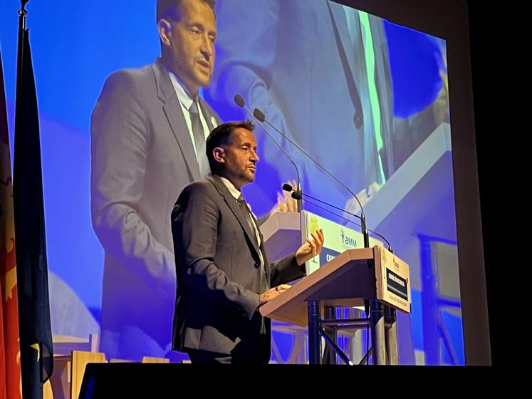 Charly Varin président des maires de la Manche