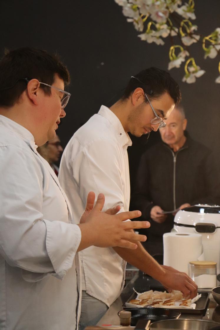 Le piano des cuisines a chauffé tout le week-end avec Flyin chef.