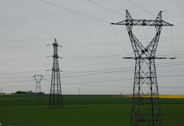 En 2010, la consommation électrique de Basse-Normandie a augmenté de 4,4 %, avec 10 700 GWh. La hausse s’explique par un hiver particulièrement froid.