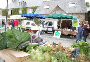Le troisième marché à la ferme de la Manche se déroule chez Philippe Lécrivain, tous les mercredis, à partir du 18 juillet.