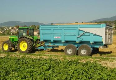 Les premières remorques homologuées 40 km/h ne seront pas disponibles avant plusieurs mois.