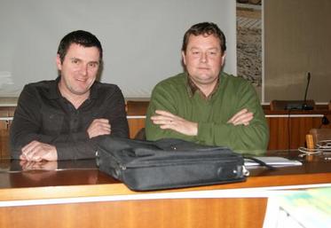 Sébastien Jacqueline (à droite), président du pôle allaitant, préside sa dernière assemblée générale. Le conseil d’administratif va prochainement désigner son successeur.