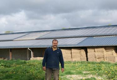 Antoine Aubry, producteur laitier à Sainte-Suzanne, l’homme qui initié le photovoltaïque dans l’agriculture manchoise.