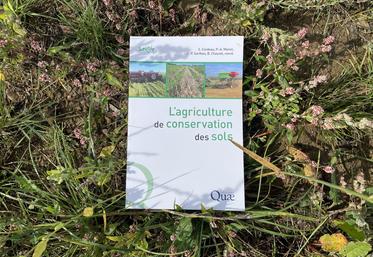 L'agriculture de conservation des sols est disponible à l'achat au prix de 35 €.