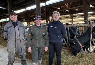 Sandrine et Sylvain Guillet sont associés à Patrick Morel sur la ferme des Châtaigniers à La Chapelle-du-Fest (centre Manche).