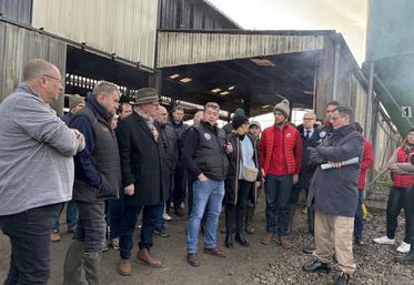 Le sujet des ICPE et IED a mobilisé une soixantaine d'agriculteurs le 4 décembre à Marchésieux. Des directives et normes qui touchent de nombreuses exploitations.