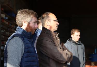 Antoine Bossuyt (à gauche), lors du meeting à Vaubadon, au côté de Xavier Hay, lui aussi candidat.