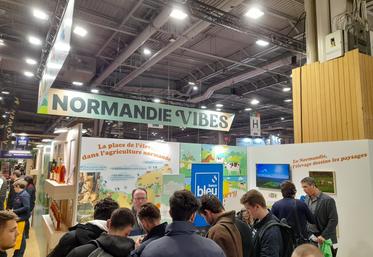 L'inauguration du stand Normandie aura lieu lundi 24 février avec les élus des cinq départements, les producteurs, les responsables agricoles de toute la région.