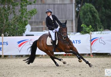 Lucie Lesieur, éleveuse de Salers et vice championne de France concours amateurs Boulerie Jump Le Mans 2025.