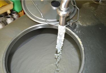 Un cheptel laitier durablement infecté et produisant annuellement 500 000 litres de lait perd de 5 000 à 10 000 euros par an s'il ne vaccine pas contre la BVD au démarrage du plan de lutte.