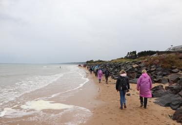 La marche rose s'est tenue dimanche 19 octobre sur la plage d'Omaha beach, sur les communes de Vierville-sur-Mer et Colleville-sur-Mer, en partenariat avec Eolia.