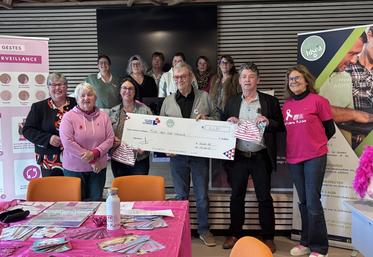 Un chèque de 1 250 euros a été remis à la Ligue contre le cancer le 3 novembre. Un montant qui sera réintégré dans la Manche pour la prévention et la recherche.