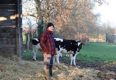 Le 1er janvier 2026, Florian Cornille a lancé son entreprise individuelle proposant des remplacements dans les exploitations agricoles normandes.