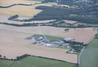 De 2011 à 2020, le département aurait perdu de 300 à 500 km linéaires de haies mais c'est avant tout dû à un changement de méthode de calcul. "Il faut comparer ce qui est comparable et rester vigilant dans les interprétations", avance prudemment l'administration.