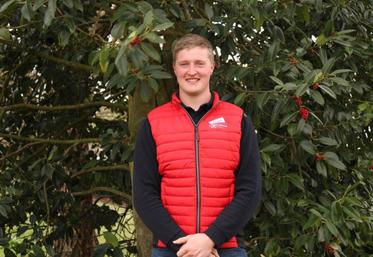 Edouard Cuquemelle est en passe de s'installer sur la ferme familiale. Il est depuis deux semaines vice-président des JA Normandie en charge du dossier de l'installation.