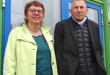 Béatrice Caplet et Thierry Bizeul : "ce Bachelor agro permet d'acquérir diverses compétences relatives au management d'une exploitation agricole dans un contexte de transition. Il permet de développer ses compétences en stratégie d'entreprise et de pilotage de projet, de se préparer à accompagner et seconder des exploitants dans leur fonction de dirigeant".