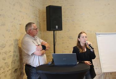 "Derrière chaque foyer, il y a un enjeu sanitaire, économique et collectif qui mobilise prophylaxie, produits sanitaires, indemnisations et biosécurité", analyse Doriane Moreaux, ingénieure conseil, responsable qualité nationale à GDS France.