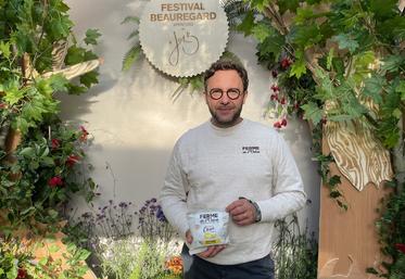 "C'est une fierté de pouvoir, à travers un festival qui prône les produits normands, la convivialité et l'authenticité d'un territoire, mettre en avant notre chips naturelle", se réjouit Guillaume Duchemin de la Ferme de l'Odon.