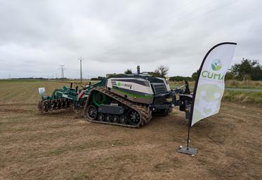Le robot agricole autonome AgXeed sera en démonstration à 11 h 30 et 15 h 30, dimanche 30 août, lors de la Fête de la Terre au lieu-dit Le Frêne. 