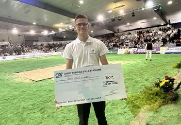 Dans le cadre du Space, Gratien Travert, salarié agricole, a remporté le Trophée des meilleurs pointeurs en race Normande.