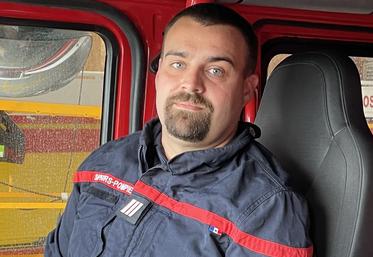Clément Valax, 32 ans, est pompier volontaire depuis ses 13 ans. Maraîcher, il voit dans son quotidien un vrai atout.