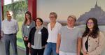 Mickaël Canu, directeur de Socopa Coutances, Charlotte Fourmont, de la Mission locale de Coutances, Paulette Avice de France Travail, Fanny Goron, responsable ressources humaines à Socopa, Julie Lecouturier, salariée, et Maëlle Lambert, assistante RH à Socopa.